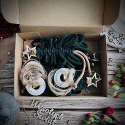 Ozdoba świąteczna - stroik na okno - choinki + zawieszki